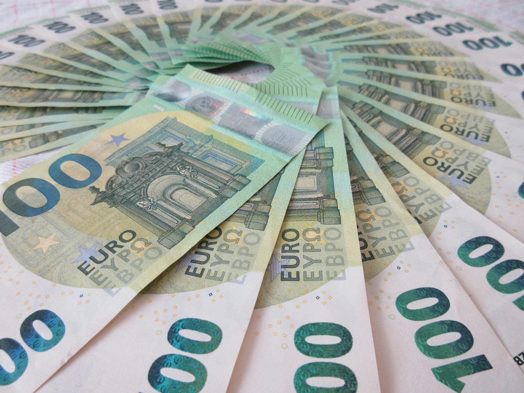 Monetization Strategies for Beginners supporting image