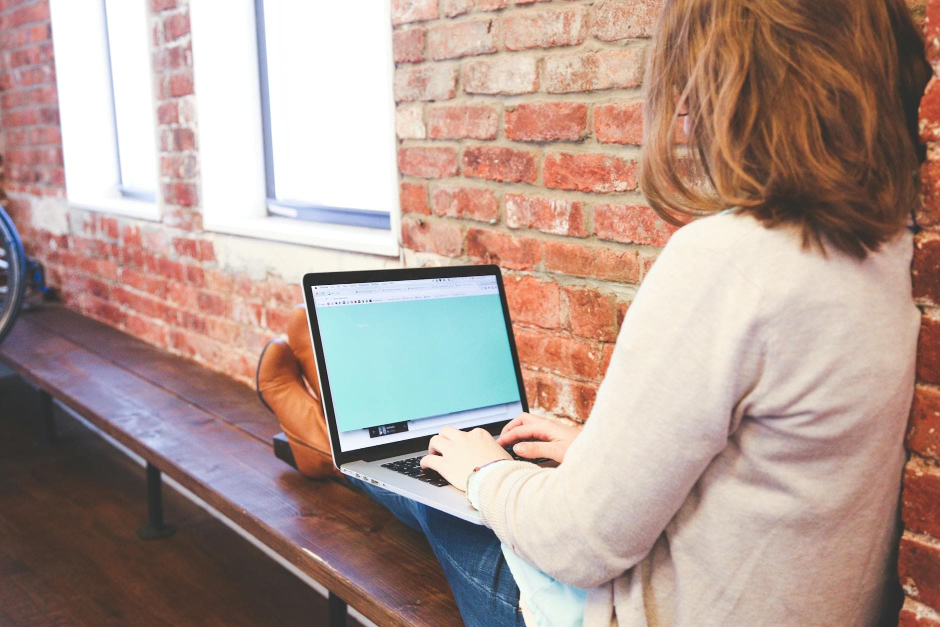 Online Jobs You Can Start Today With No Experience supporting image