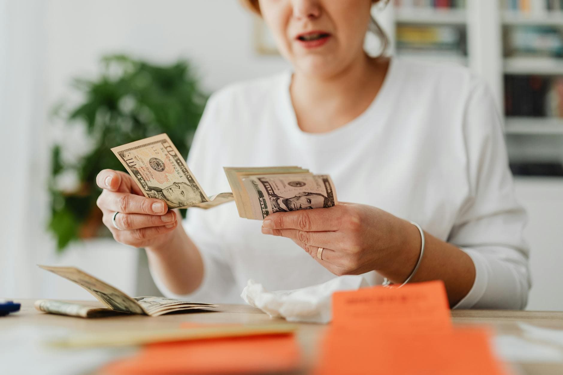 Passive Income Ideas That Actually Work supporting image