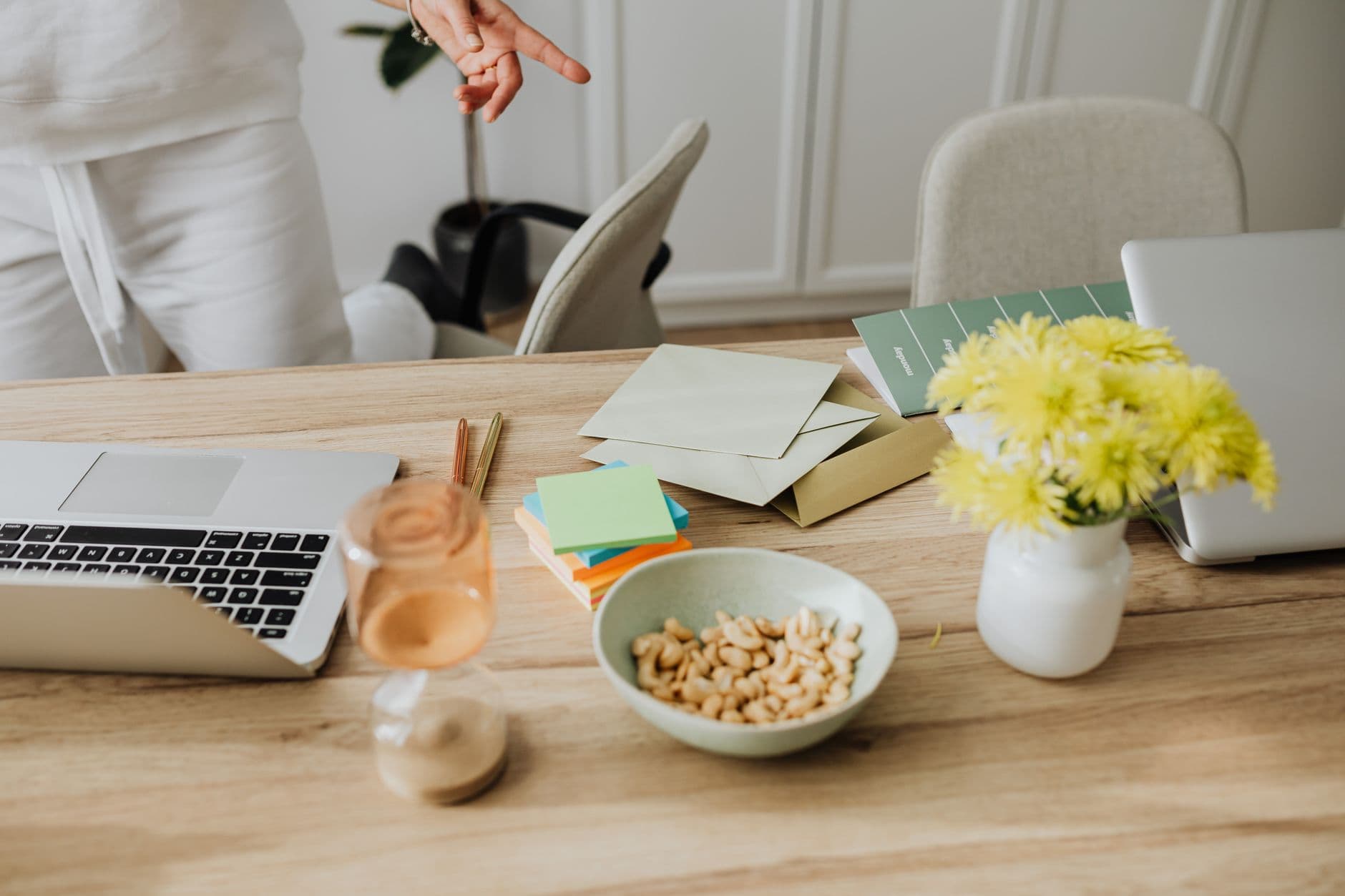 Productivity Hacks That Actually Work supporting image